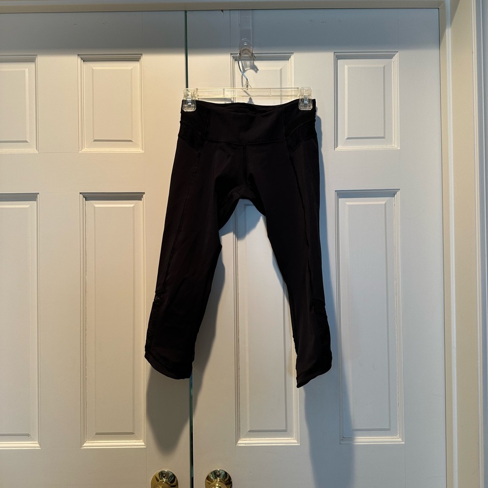 Lululemon Capri - size 4